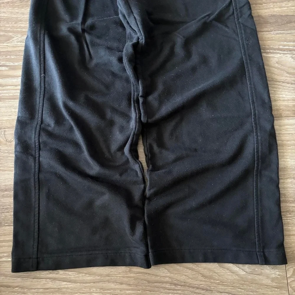 Vintage Y2K/2000s Black Streetwear Essential Sweatpants! Size M